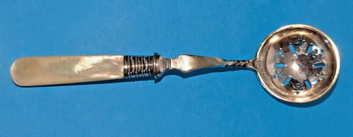 Antico cucchiaio setaccio