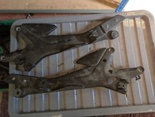 Gancio poggiapiedi lato destro e sinistro anteriore e posteriore Honda CBF600 N-8 2008-2012 #W4