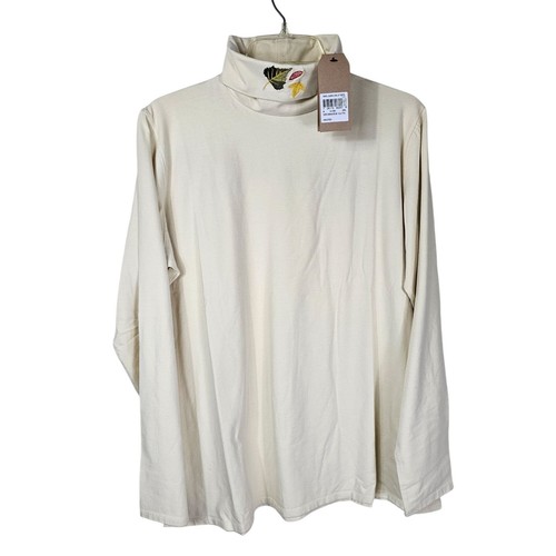 Top girocollo ricamato