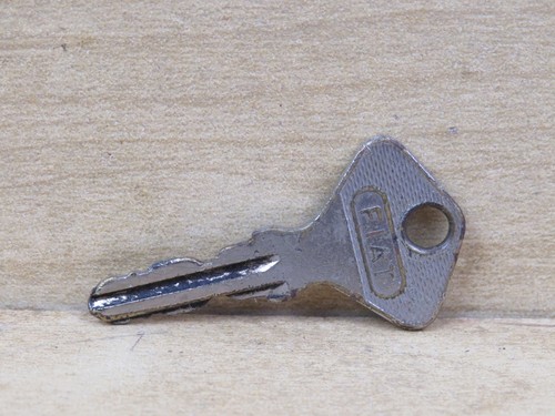 Vecchia chiave per auto - chiave,