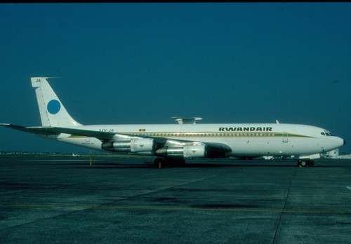 422 9xr rwandair - 9xr-ja,
