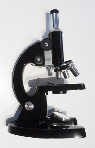 Microscopio biologico vintage - microscopio,
