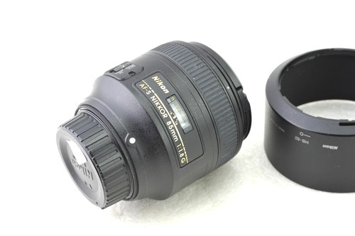 Nikon nikkor f - 85, f/1.8