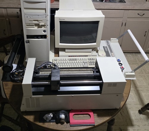 Gerber hs15 cutter plotter - gerber,