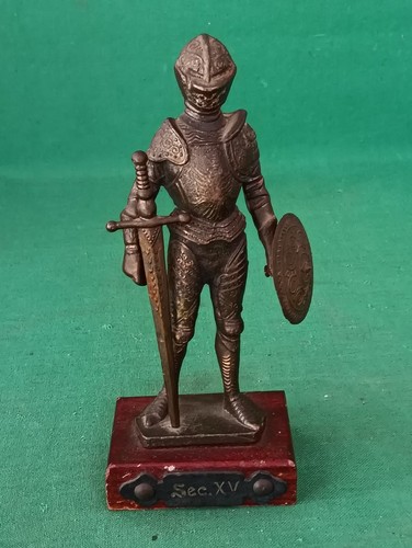 Vecchia statua statuetta - vecchia,