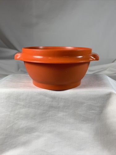 Tupperware vintage arancione