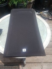 Griglia ed emblema JBL di TLX