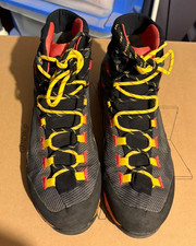 01A Scarpone trekking La