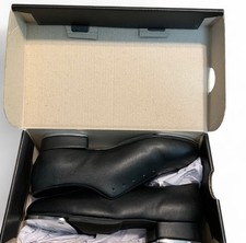 Scarpe da ballo nuove con