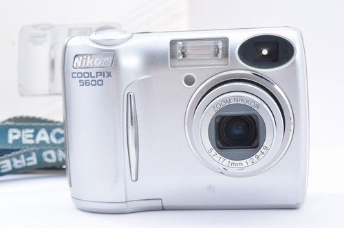 Nikon coolpix e5600 silver - nikon,