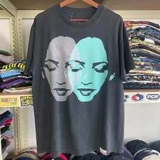 T-shirt nera Sade unisex