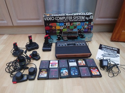 Console atari 2600 - atari, nera