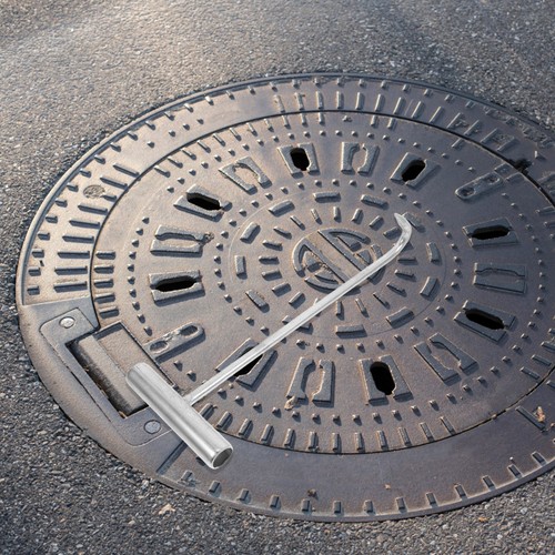Manhole cover hook - , gancio