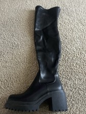 Stivali neri al ginocchio con