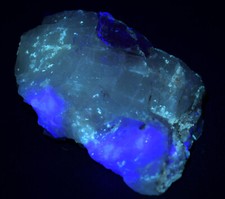 Esemplare di cristallo barite