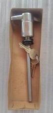  Starter pull knob bonnet lock