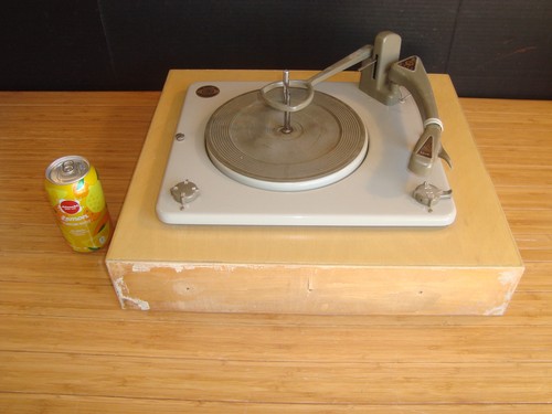 1950s lesa vintage turntable - vintage,