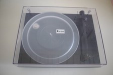 [AS NEW] Pro-Ject Debut Carbon EVO Turntable - High Gloss Black