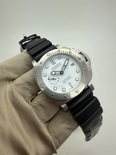 2023 panerai submersible white - panerai,