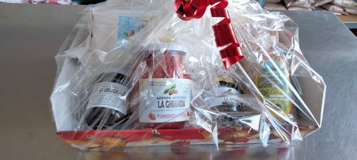 Cesti natalizi con prodotti - cesti,