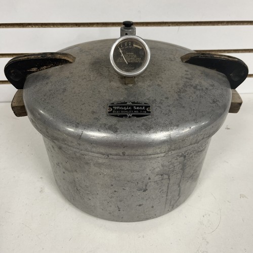 Pentola pressione vintage - a,