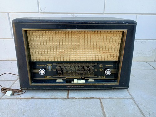 Apparecchio radio epoca - radio, watt