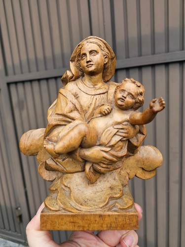 Antica statua scultura madonna