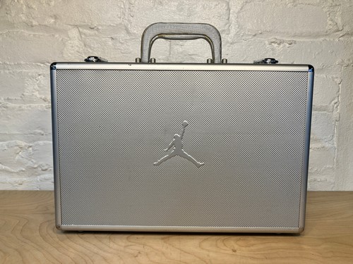 Custodia sneaker nike - sneaker,