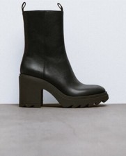Zara Rubberized Heel Ankle