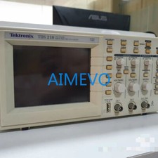 Tektronix TDS210 Oscilloscopio