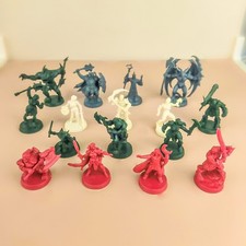 Modellino di ricambio 16 pezzi Gaming Avalon Hill HeroQuest sistema di gioco da tavolo