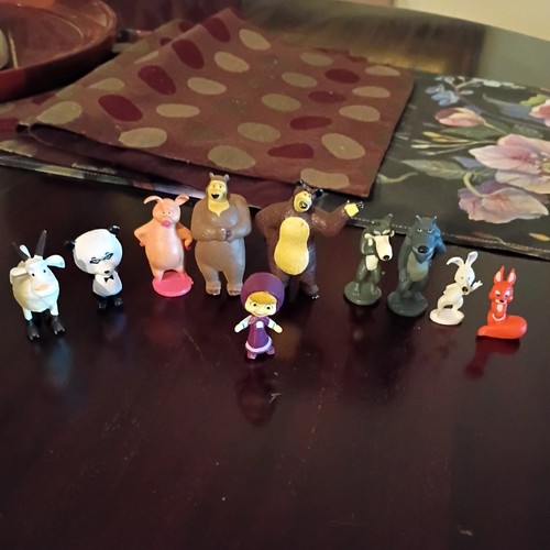 Set pezzi action figure - pezzi,