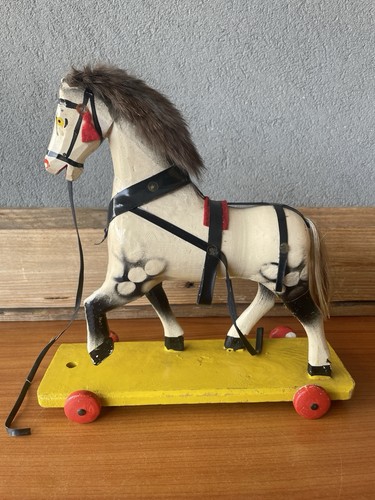 Scultura cavallo giocattolo - cavallo,