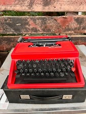 Macchina da scrivere Olivetti Class con custodia originale