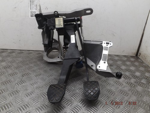 Box pedale freno - e, frizione