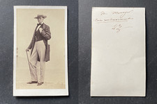 M. Monoyer, homme très grand, à identifier, circa 1865  CDV, tirage albuminé, 