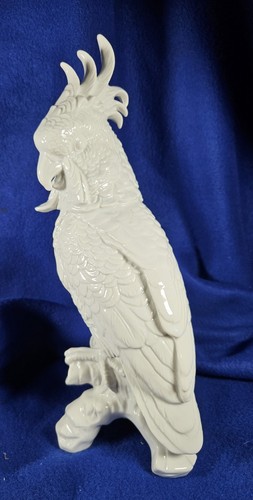 Statua pappagallo cacatua