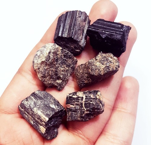 Naturale tormalina nera grezza - naturale,
