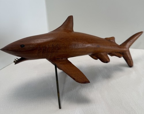 Statua squalo legno tx - squalo,