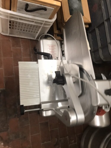 Affettatrice professionale - affettatrice,