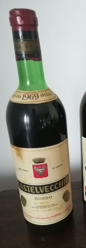 Vino rosso castelvecchio - vino,