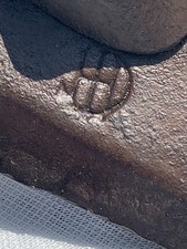 Antico coltivatore in ghisa