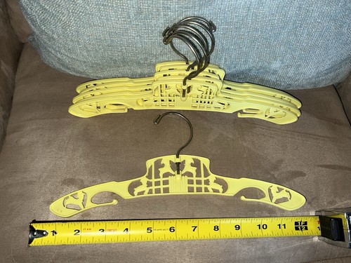 Set yellow plastic - of,