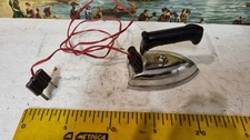 Vecchio Mini Ferro Da Stiro Da