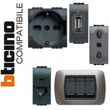 Serie bticino frutti living international compatibile presa schuko pulsante usb.