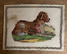 PICCOLO ARAZZO RICAMATO A MANO A PUNTO CROCE-CANE-VINTAGE