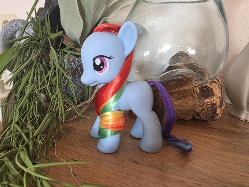 Little pony rainbow dash - little,