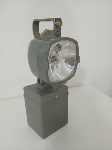 Lampada ferroviaria militare - lampada,