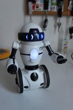 Robot WowWee MiP multimediale interattivo radicomandato  usato funzionante
