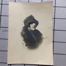 Foto Donna Elegante,anni